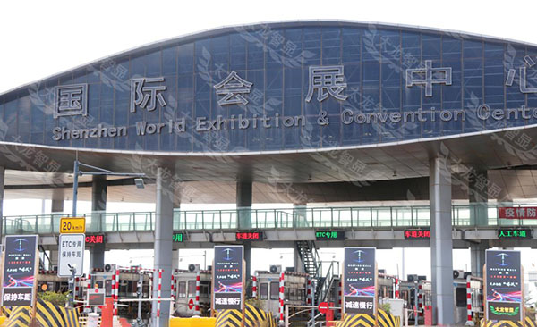 收費站LED廣告機(jī).jpg
